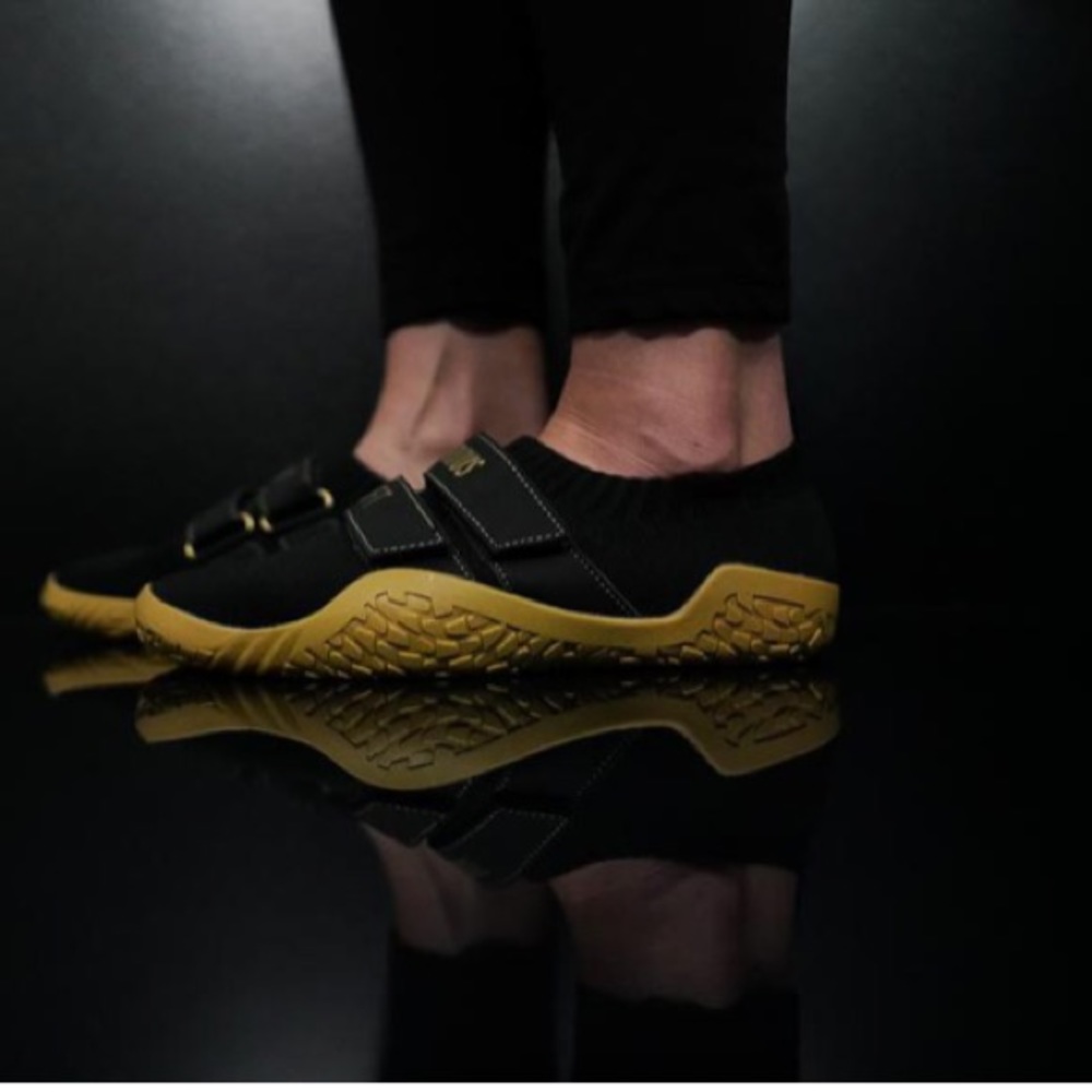 Notorious Lift Slippers
